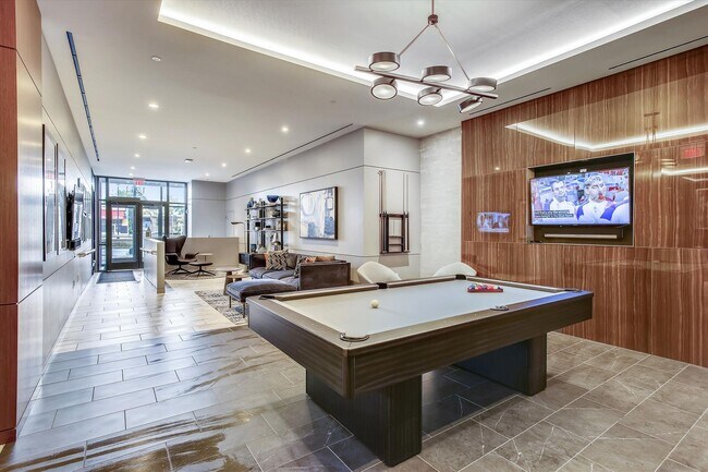 Building Photo - Fabulous 1 Bed/1 Bath condo at The Avidian in Navy Yard!