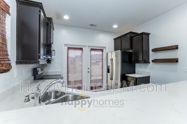 Building Photo - 236 Swallowtail Ln