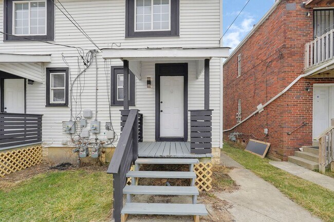 Building Photo - 1867-1869 Cleveland Ave