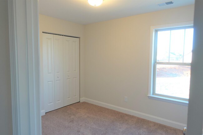 Building Photo - 2731 Millhone Dr