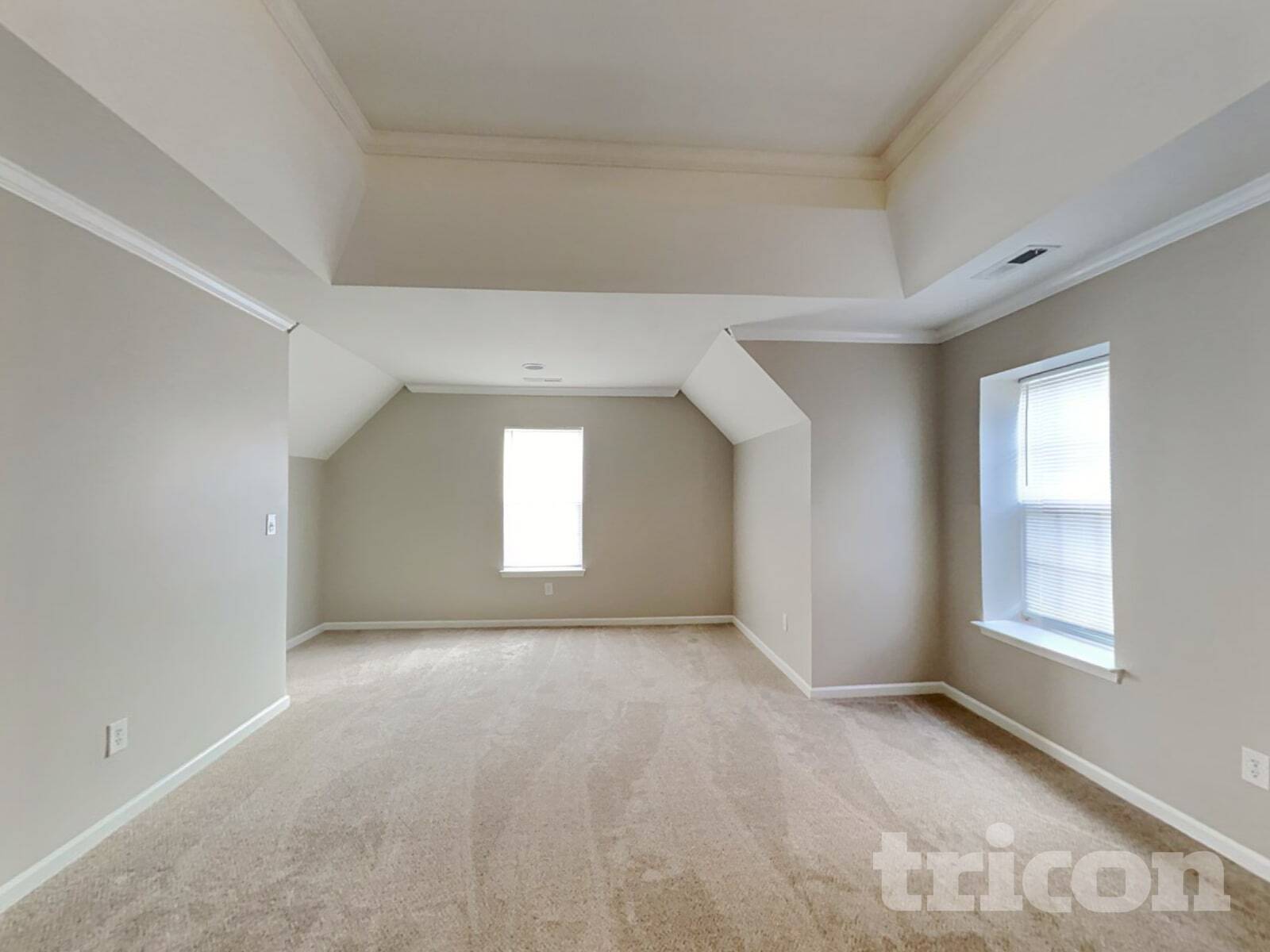 Building Photo - 713 Southridge Dr