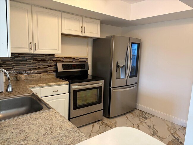 Building Photo - 5550 NW 44th St