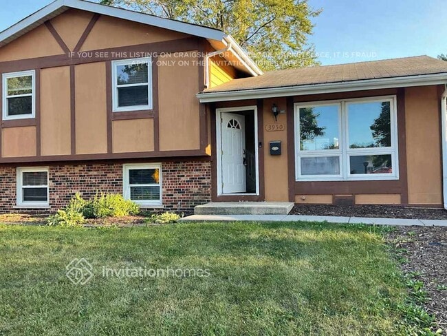 Building Photo - 3950 171st Pl