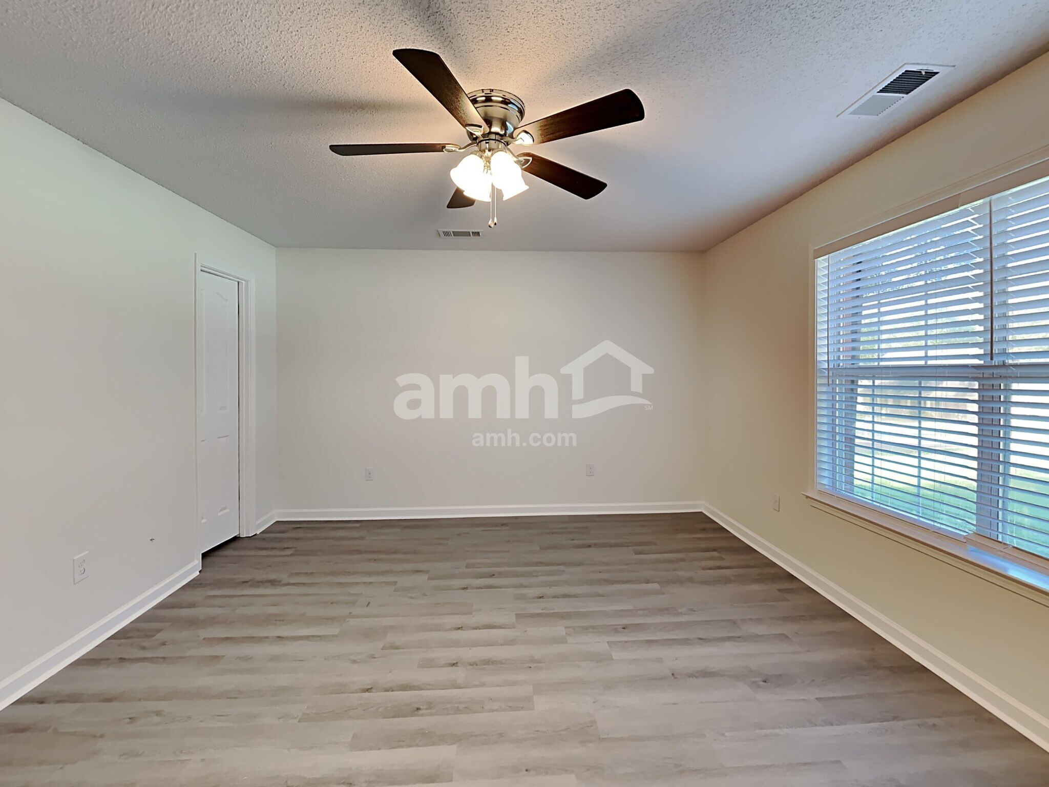 Building Photo - 2714 Cedar Bluff Dr