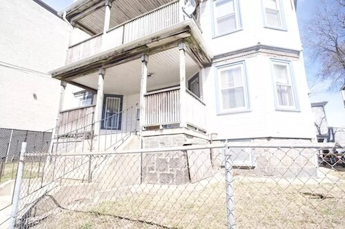 Building Photo - 43 Nazing St