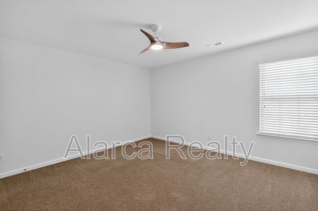Building Photo - 4019 John Dale Ln