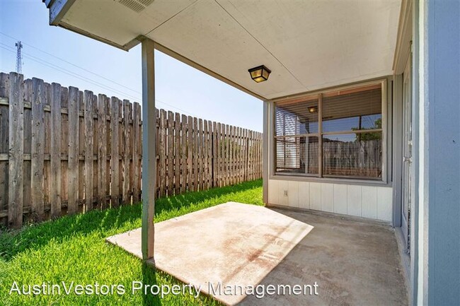 Building Photo - 1108 Peach Tree Cove