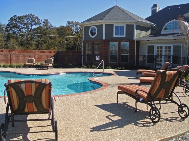 Building Photo - 2560 Tower Ridge Dr