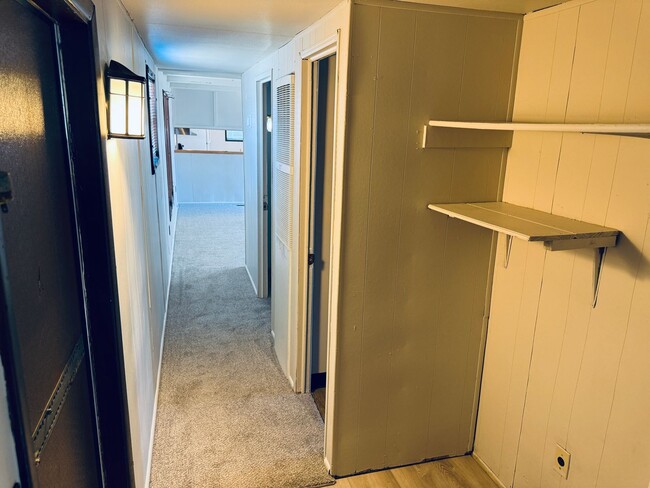 Building Photo - 2 Bedroom Just Remodeled Trailer in Billings Heights