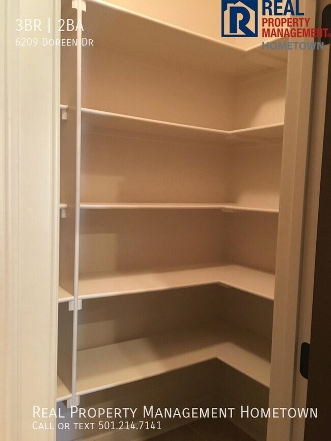 Building Photo - Magnificent 3/2 Home Tucked Away in a Beau...