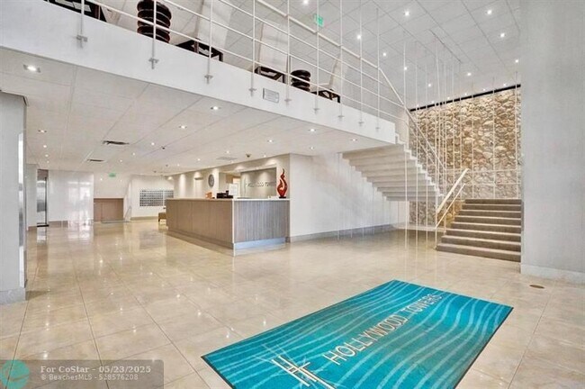 Building Photo - 3111 N Ocean Dr