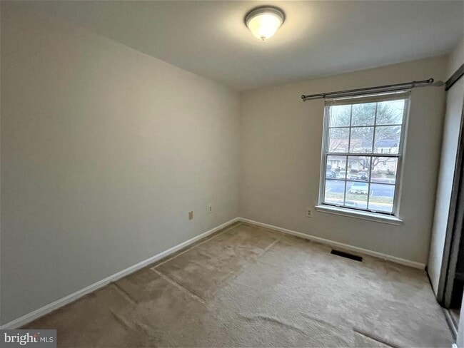Building Photo - 17626 Longview Ln