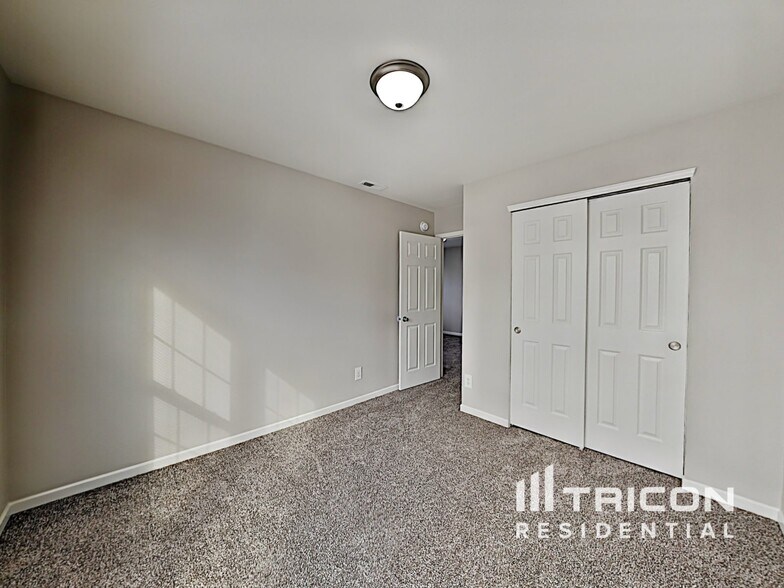 Building Photo - 10864 Grace Dr