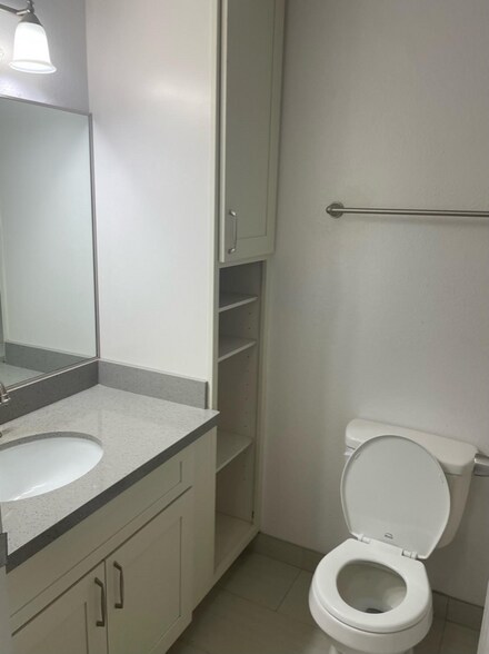 Building Photo - 94-723-723 Meheula Pkwy