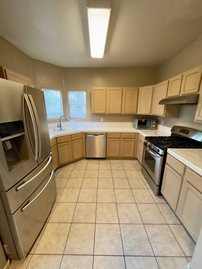 Building Photo - 2152 Jasper Bluff St