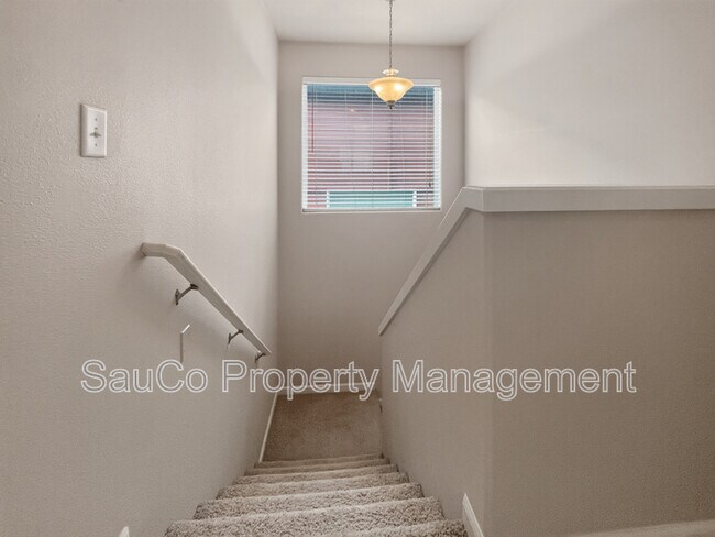 Building Photo - 3069 SW Lanterna Pl