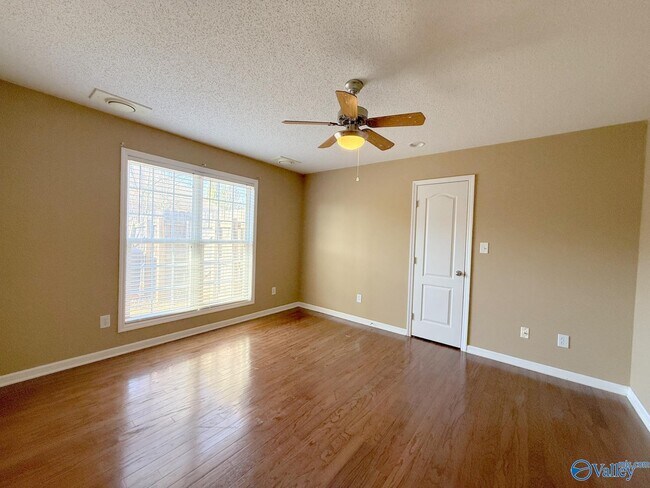 Building Photo - 176 Timber Oak Rd