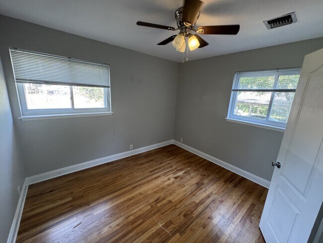 Building Photo - 119 Judith Dr