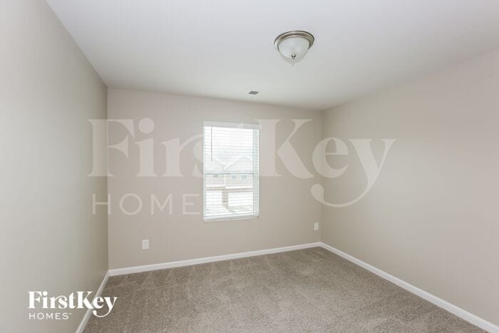 Building Photo - 10720 Rivergate Dr NW
