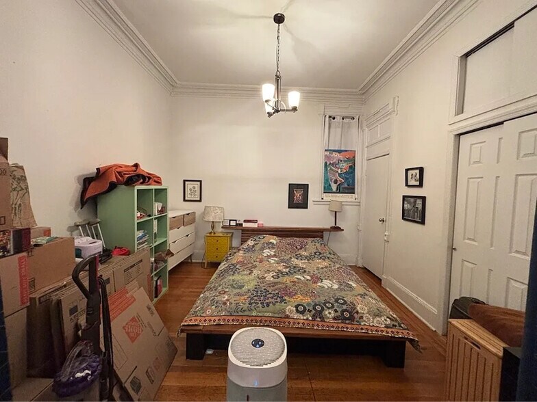 Building Photo - 1020 Bedford Ave