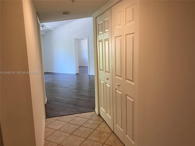 Building Photo - 4177 N Haverhill Rd