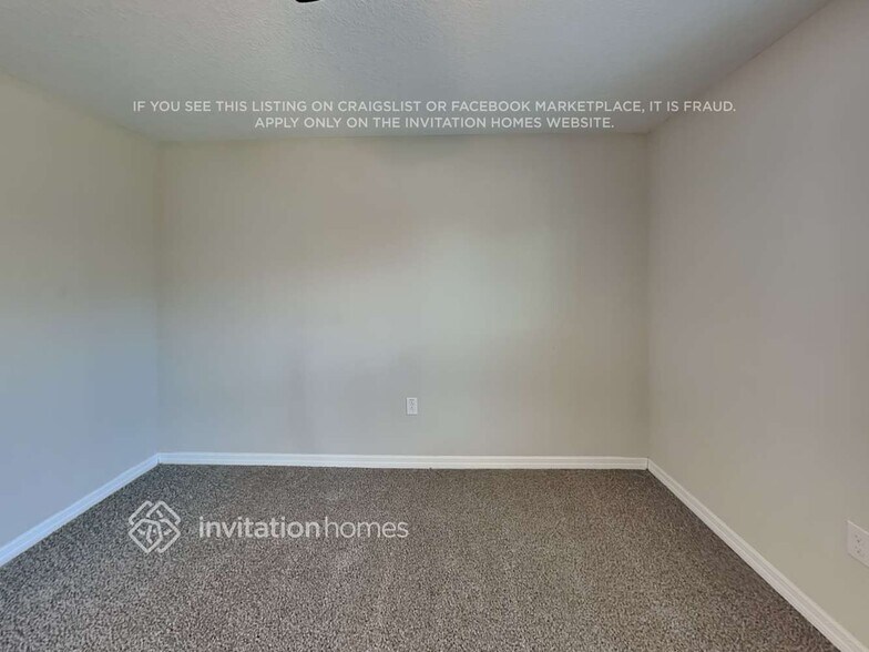 Building Photo - 8604 37th Ter E