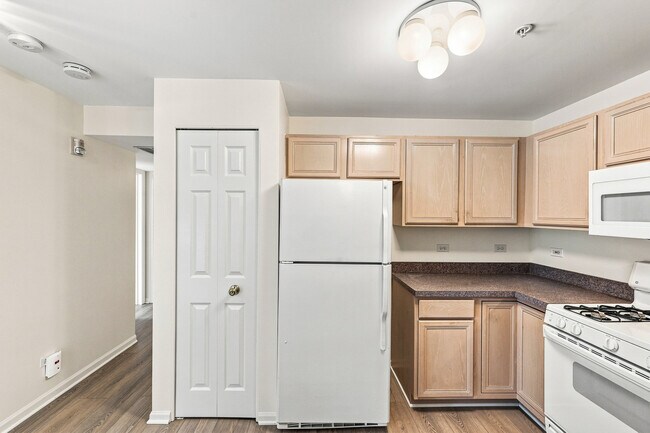 Building Photo - 700 Mill Cir