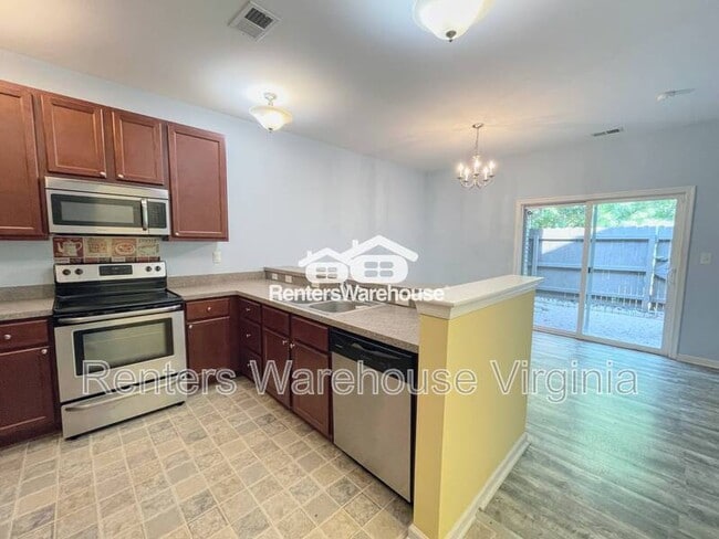 Building Photo - 2514 Leytonstone Dr