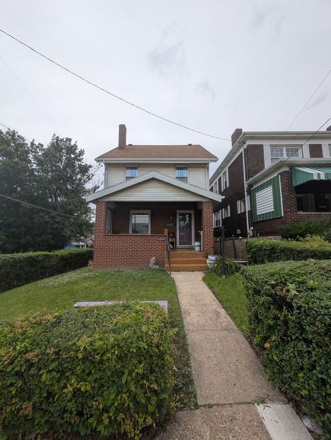 Building Photo - 1444 Woodland Ave