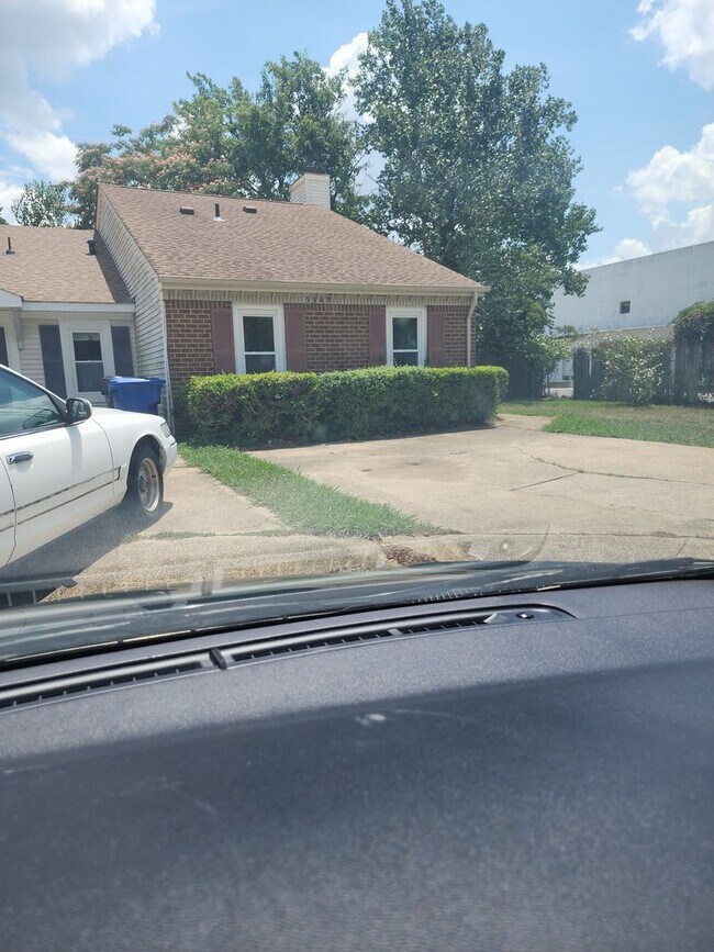 Building Photo - 5349 Tuttle Creek Ct