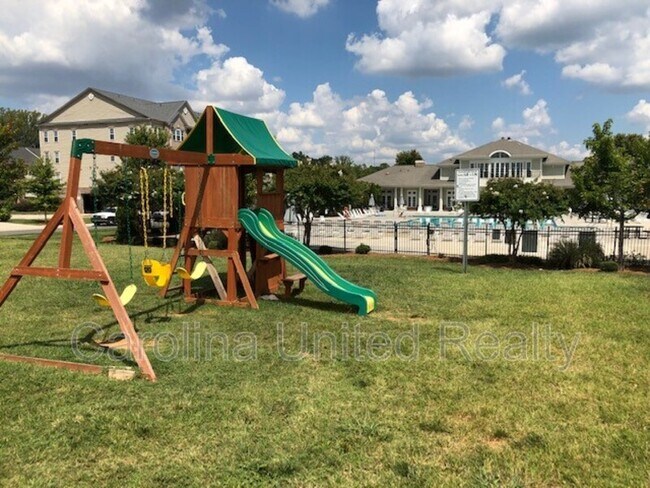 Building Photo - 6538 Portland Rose Ln