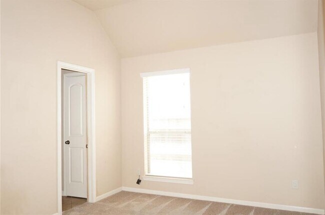 Building Photo - 26519 Longleaf Valley Dr