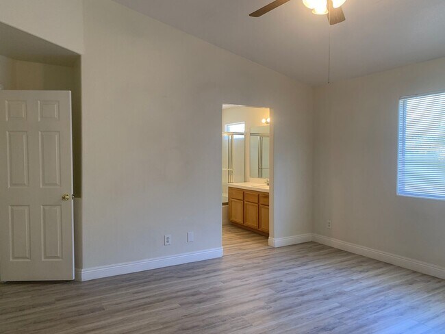 Building Photo - Single Story 3 Bedroom Home for Rent