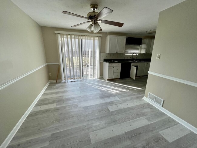 Building Photo - South Fayette - Spacious 3 Bedroom, 2.5 Bath Townhouse - Hunting Ridge Community