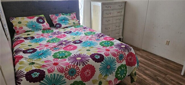 Building Photo - 3864 Wendell St