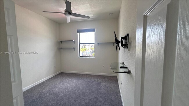 Building Photo - 3368 W 108th St