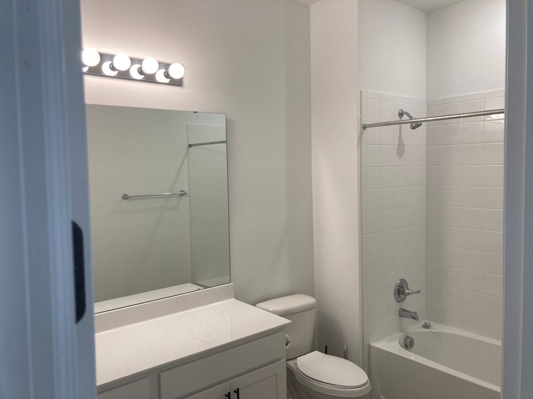 Building Photo - 10337 Church Hammock Rd