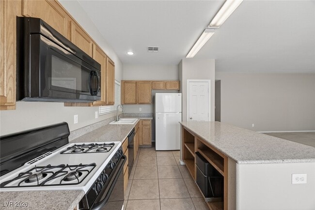 Building Photo - 621 Iron Stirrup Ave