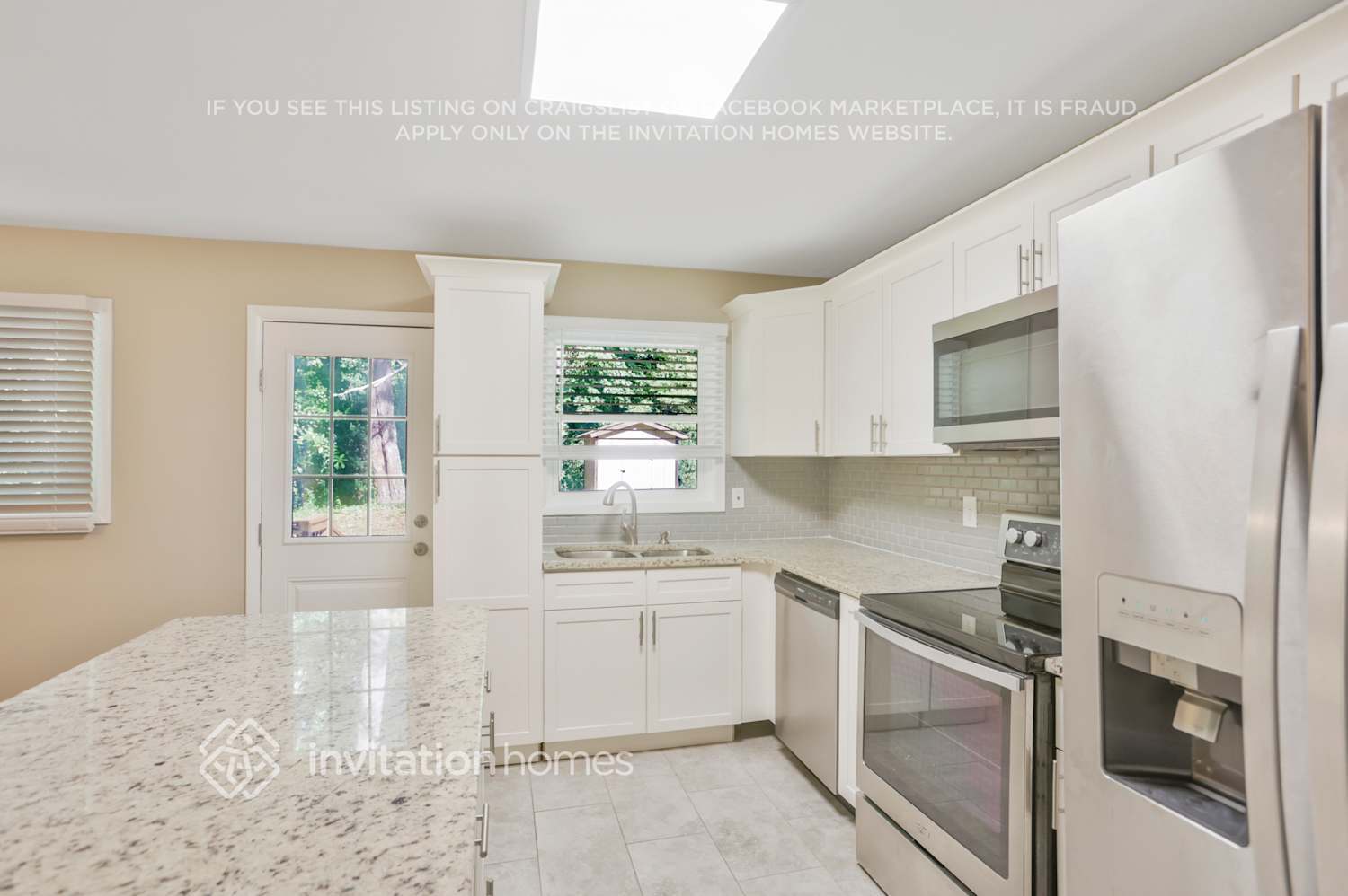 Building Photo - 2132 Rosewood Rd