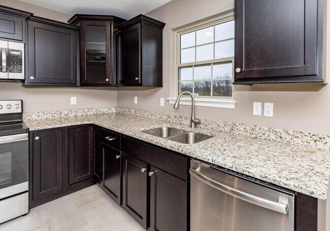 Building Photo - 5322 Harbor Town Dr