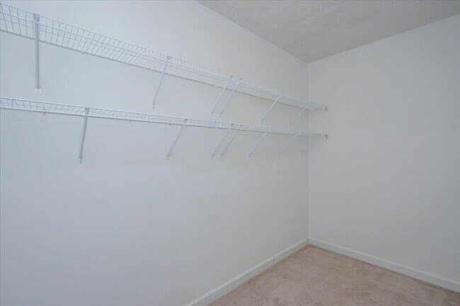 Building Photo - 1661 Jamestown Ave