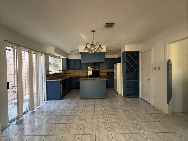 Building Photo - 4307 Bugle Rd