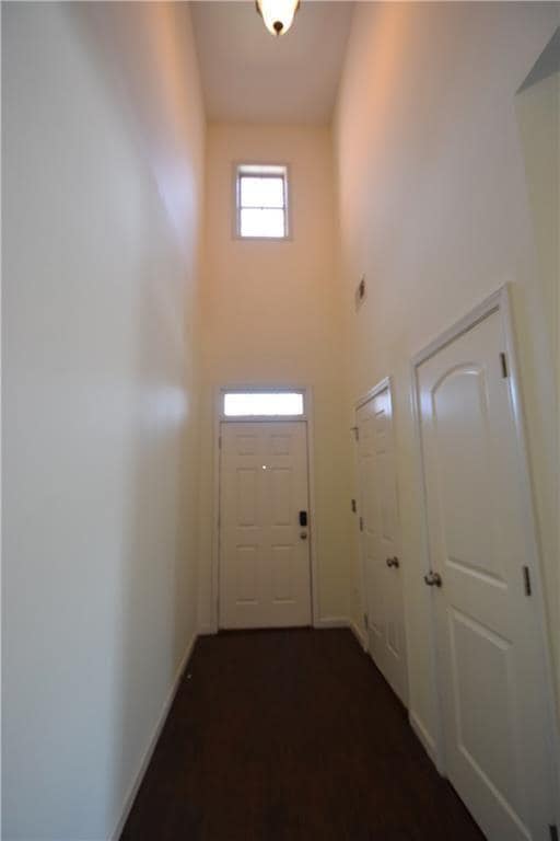 Building Photo - 2150 Waterford Park Dr