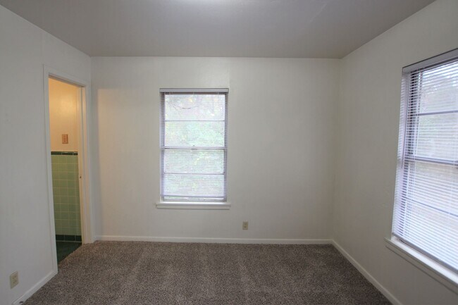 Building Photo - Coming Soon! 1 Bedroom, 1 Bathroom Apartment in Tyler!