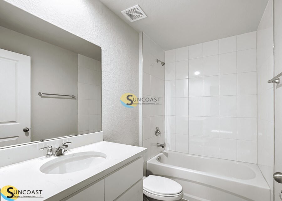 Building Photo - 183 Midway Rd