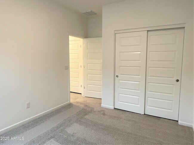 Building Photo - 13233 W Buckskin Trl
