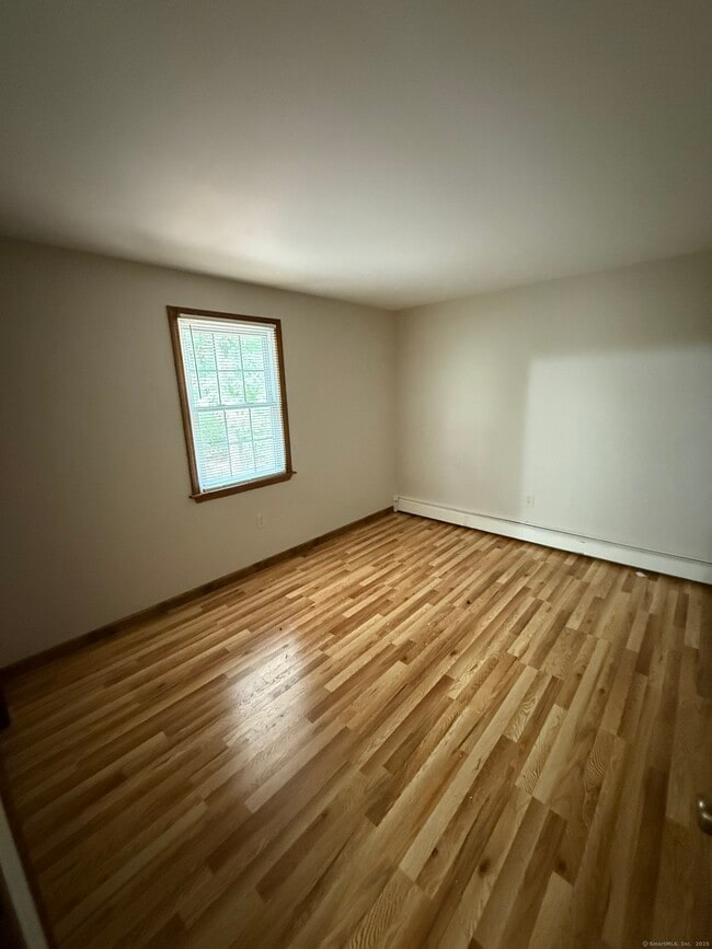 Building Photo - 276 Carriage Way