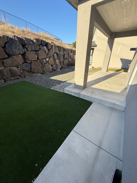 Building Photo - 782 Rio Vis Lp