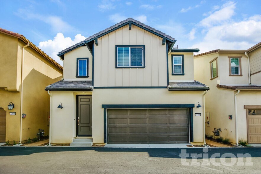 Primary Photo - 31700 Willowood Way