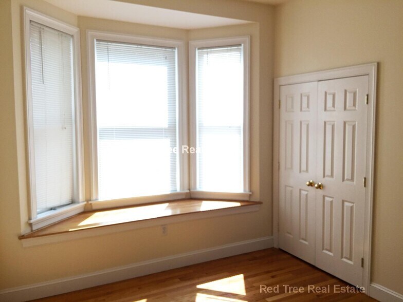 Building Photo - 9 Gardner St